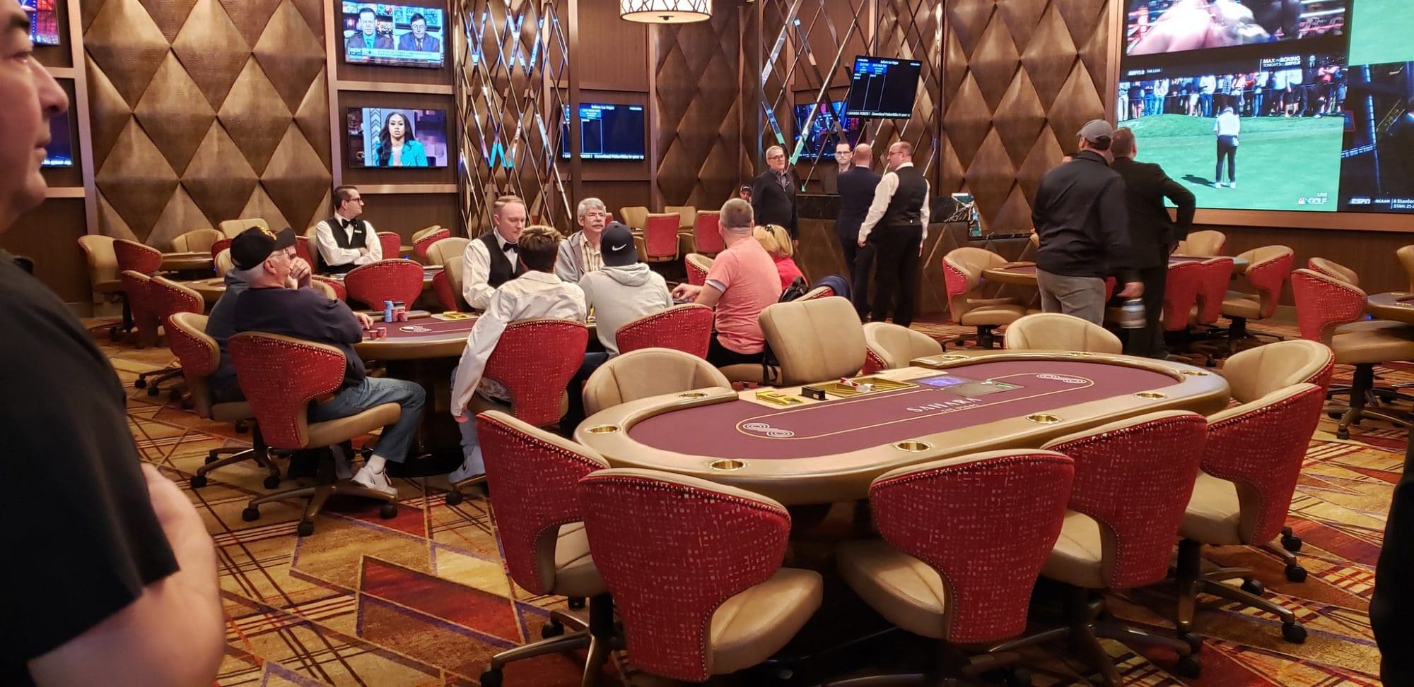 sammenholdt gruppe Til fods Poker Rooms Of The Vegas Strip: A Local's Guide (Updated 2022) | Red Chip  Poker